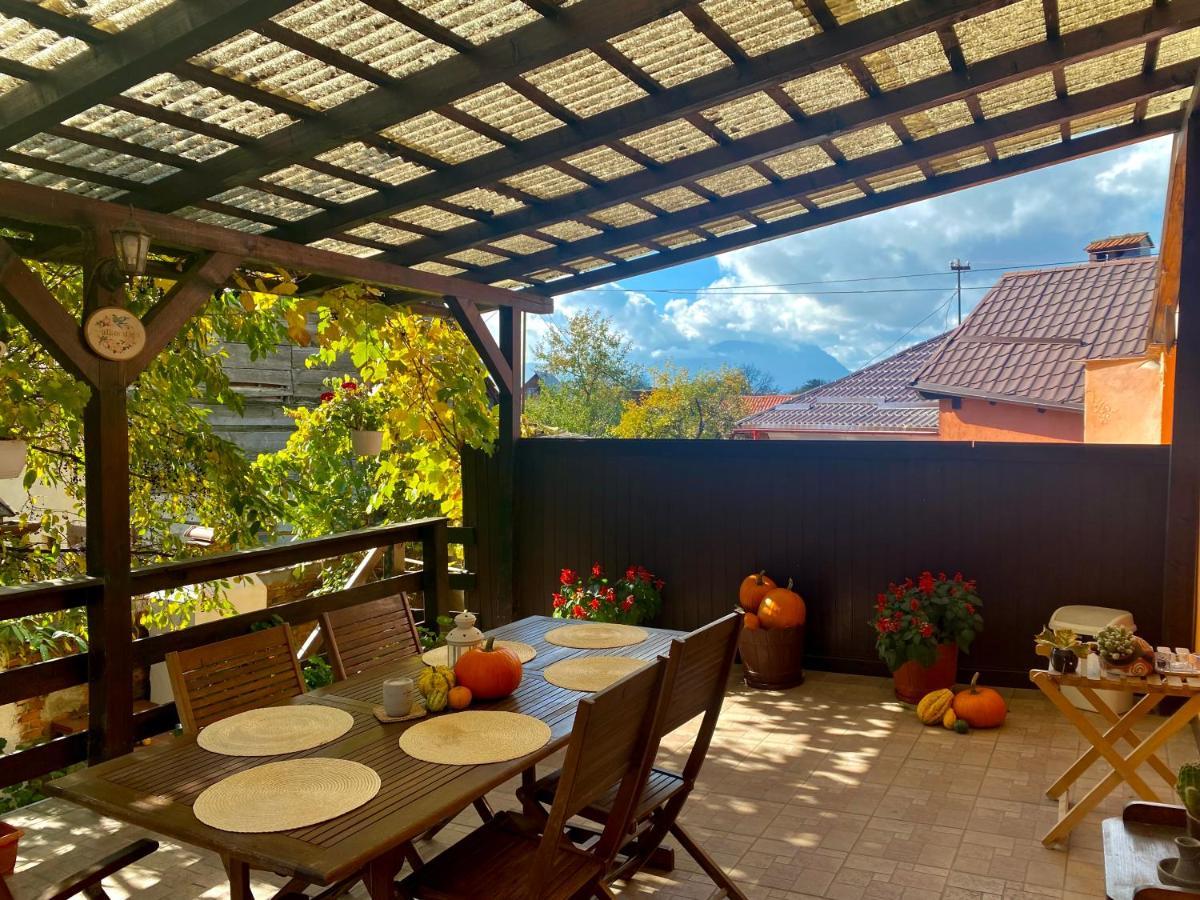 Victoria Gasthaus Rasnov - Charming Vacation House In Rasnov Екстер'єр фото
